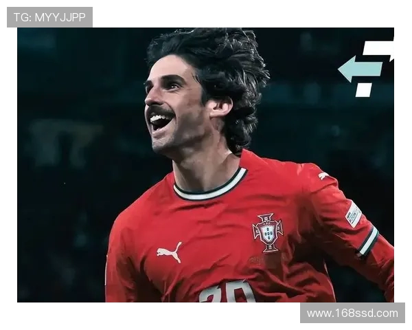 曼联重建之路：聚焦新赛季战术调整与年轻球员崛起