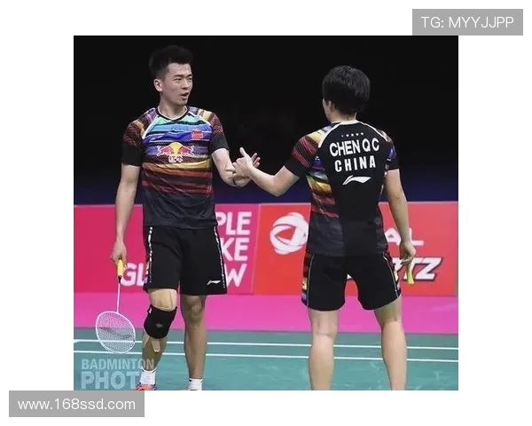 羽毛球新手必看:从基础技巧到个人能力提升的全面指南 羽毛球新手必看:从基础技巧到个人能力提升的全面指南